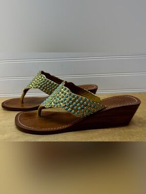 Mystique Gold and Turquoise Cabochon Embellished Leather Thong Wedge Sandal Sz 8